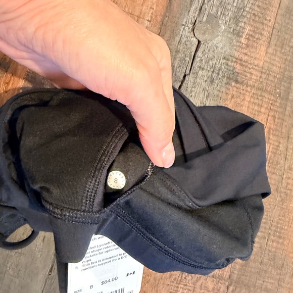 lululemon NWT Tied to It tank - sz.8 black - Picture 5 of 5